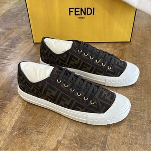 New Fendi Men's FF Low Top Sneakers